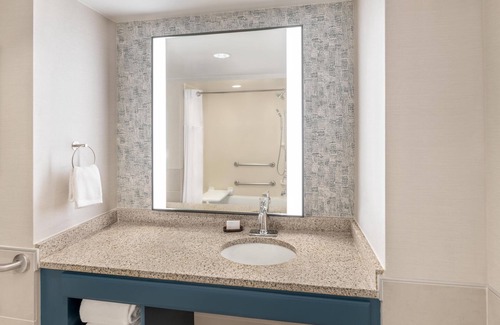 Estero Hotel | Embassy Suites by Hilton Fort Myers Estero