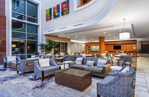 Memorial Hotel | Embassy Suites by Hilton Houston-Energy Corridor
