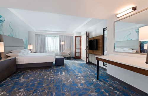 Bearss Plaza Hotel | Embassy Suites by Hilton Tampa USF Near Busch Gardens