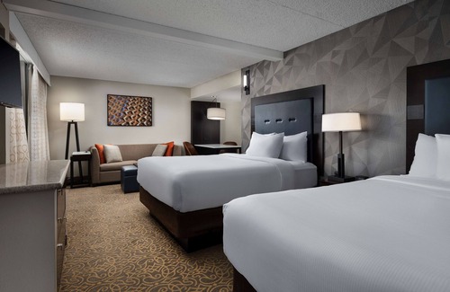 Tucson Hotel | Embassy Suites by Hilton Tucson East