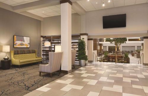 West Bloomington Hotel | Embassy Suites by Hilton Bloomington/Minneapolis