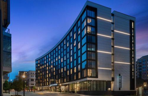 Madison Hotel | Embassy Suites By Hilton Madison Downtown