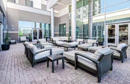 College Station Hotel | Embassy Suites By Hilton College Station