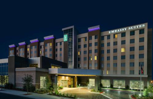 College Station Hotel | Embassy Suites By Hilton College Station