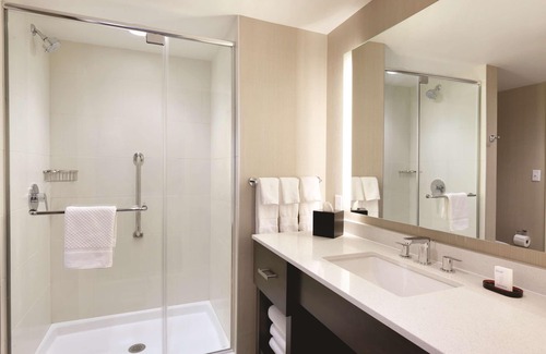 Central Oklahoma City Hotel | Embassy Suites Oklahoma City Downtown/Medical Center