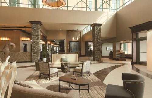 Saratoga Springs Hotel | Embassy Suites Saratoga Springs