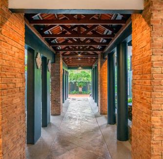 Kampung Pandan Dalam House | Embassy Villa by Cobnb at Ampang Hilir