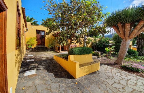 Tegueste Cottage | Emblematic House "La Arañita".