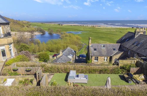 Alnmouth Apartment | Embleton Opulent Spacious Suite