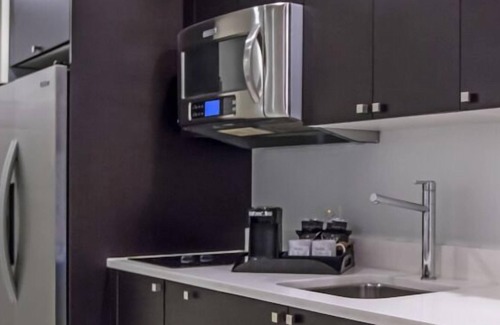 Ludlam House | Embrace Miami's Finest Accommodations! 4 Spacious Rooms w/ Balcony and Kitchen