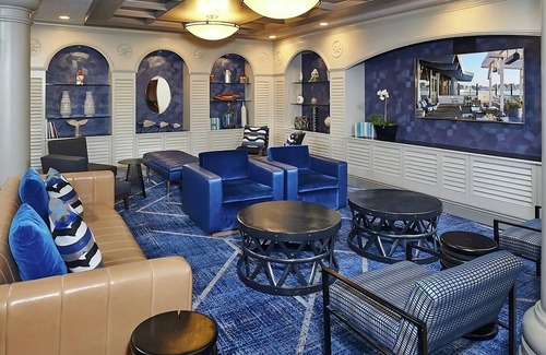 Berkeley Hotel | Embrace Nature's Embrace! 4 Contemporary Units, Near César Chávez Park, w/Pool!