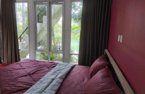 Kalimantan Hotel | Embun Pagi Alami