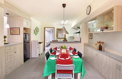 Taman Griya House | Emeline House Cozy Retreat Just Minutes from Everything!