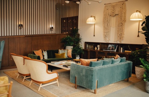 Charleston Historic District Hotel | Emeline