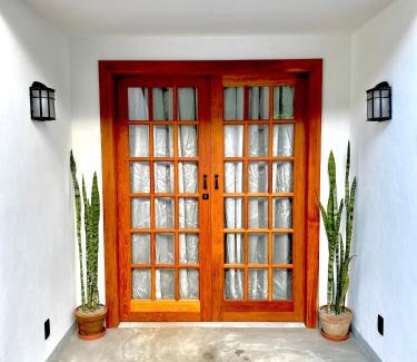 Tucuns House | Emerências Inn