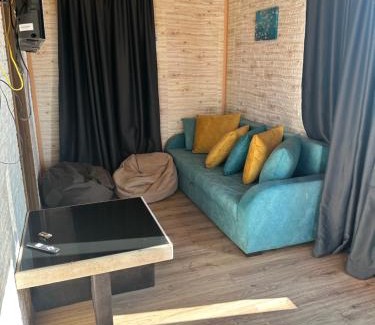 Bazaleti Apartment | Emerald Bazaleti