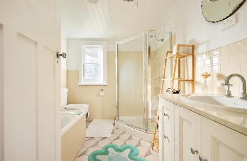 Faulconbridge House | Emerald Cottage in the Blue Mountains