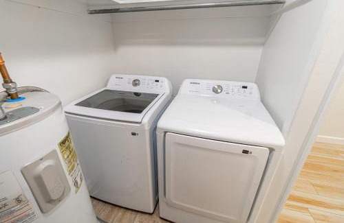 West University House | Emerald Escape - UNR & Pet Friendly