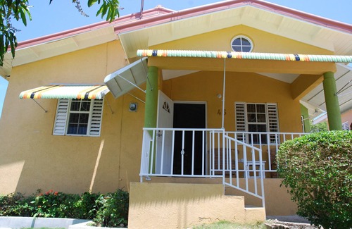Highgate House | Emerald Estate gated community/Oceanfront