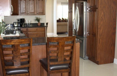 Bottle Creek House | Emerald Estate - Secluded Luxurious Beachfront Villa Whitby