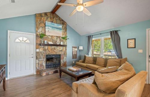 Navarre House | Emerald Fantasea