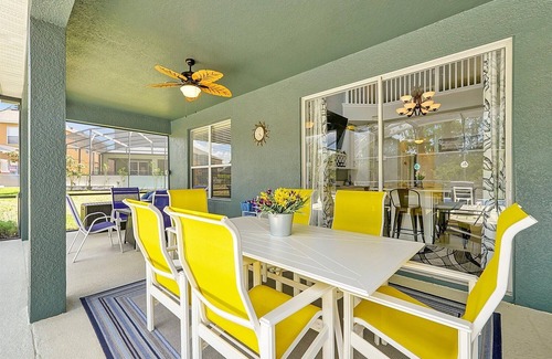 West Kissimmee Villa | Emerald Island Resort 6 Bed Pool & Spa-10min to Disney!