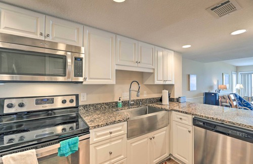 Emerald Isle Condo | Emerald Isle Condo w/Direct Access to Ocean!