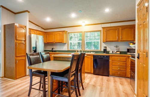 Charlestown House | Emerald Lake Retreat Charlestown