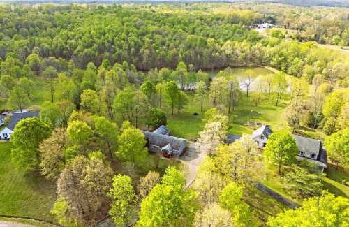 Charlestown House | Emerald Lake Retreat Charlestown