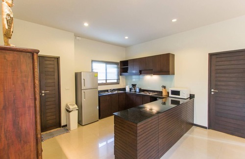Rawai House | Emerald Pool Villa