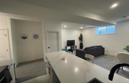 Lynnwood Ridge Apartment | Emerald Suite with 2 beds - 10 minutes from downtown