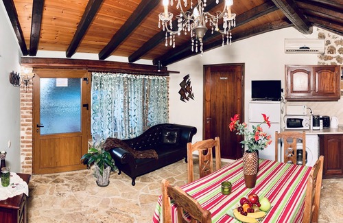 Parelia Villa | Emerald Villa - Romantic Gem On The Phaeacos' Island
