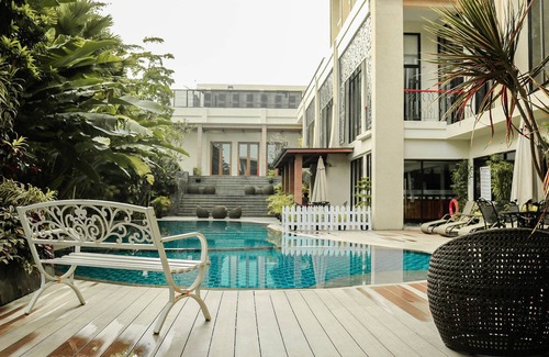 Batusangkar Hotel | Emersia Hotel & Resort Batusangkar