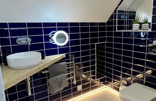 Mill Road Apartment | Emery Street Lodge