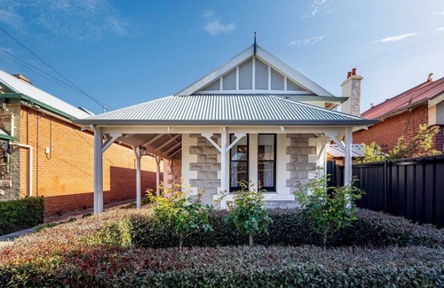Mile End House | Emilias' Place - Mile End - City Fringe