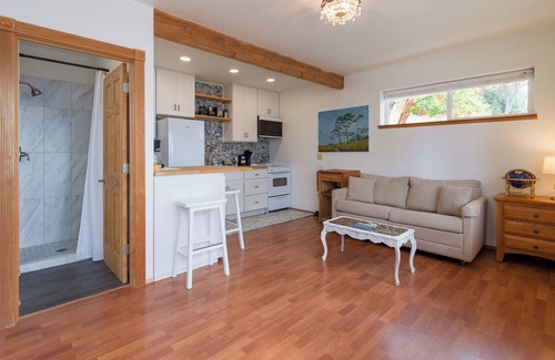 Orcas House | Emily's Cottage at Cayou Channel - Orcas Island
