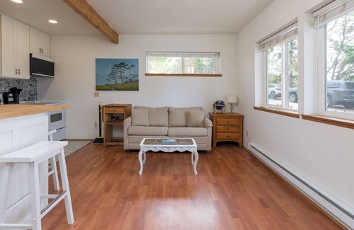 Orcas House | Emily's Cottage at Cayou Channel - Orcas Island