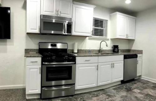 Midwest City Apartment | Emily's Place