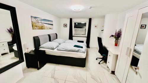 Ehrenstein Apartment | Emily’s Apartment