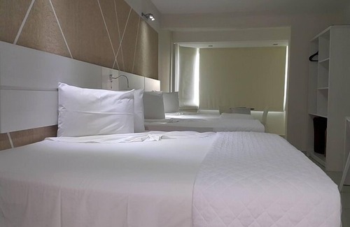 Centro Hotel | Emirates Hotel & Suítes