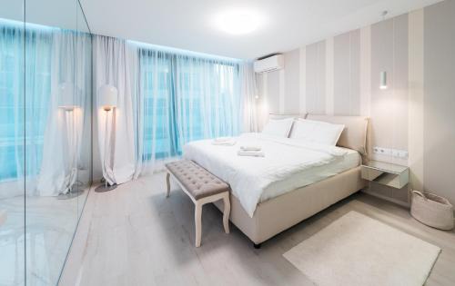 Vitosha District Apartment | Emirates White Sensation
