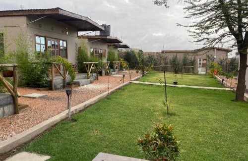 Narok Resort | Emirishoi Cottages and Garden Bistro
