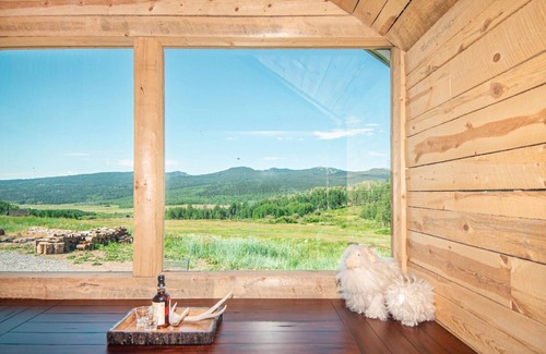 Paonia Cabin | EML 3 Colorow