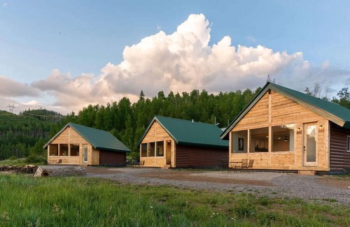 Paonia Cabin | EML 6 Hidey-Hole