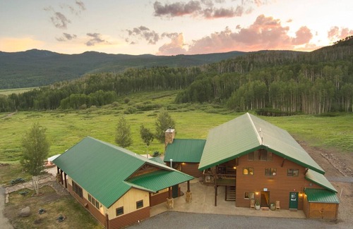 Paonia Cabin | EML 7 Cloven-Hoofed