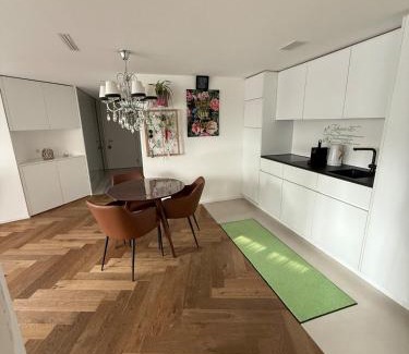 Balliz Apartment | Emma