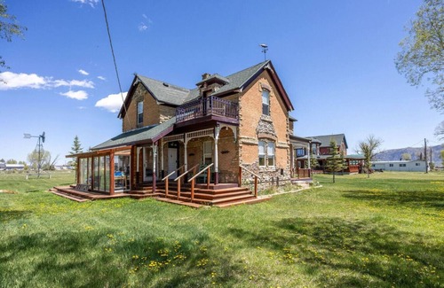Randolph House | Emma`s Timeless Treasure