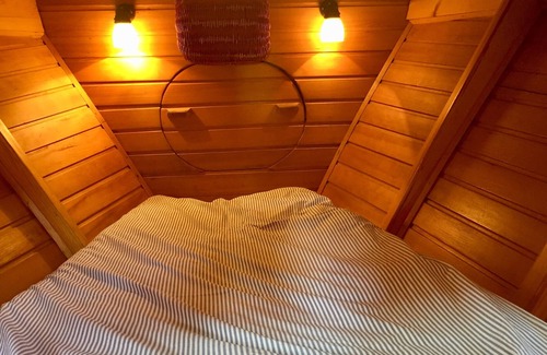 Kaiserlei Boat Rental | EMMA, the houseboat...