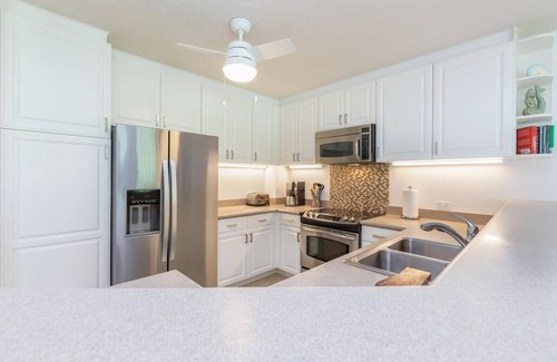 Princeville Condo | Emmalani 423 1 Bedroom Condo by RedAwning