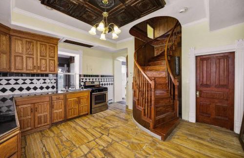Randolph House | Emmas Timeless Treasure Historic Home